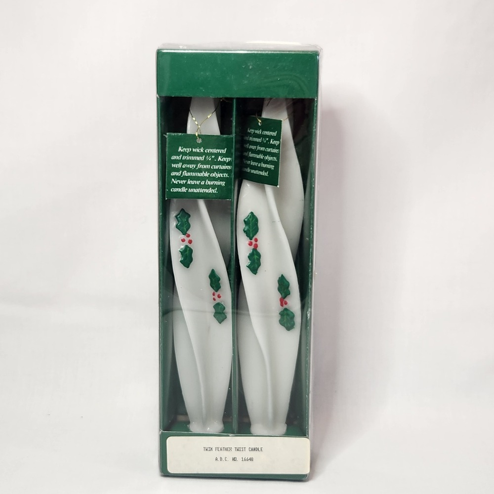 NIB Vintage Feathered Twist Holiday‎ Candles Holly Berry Christmas 10"